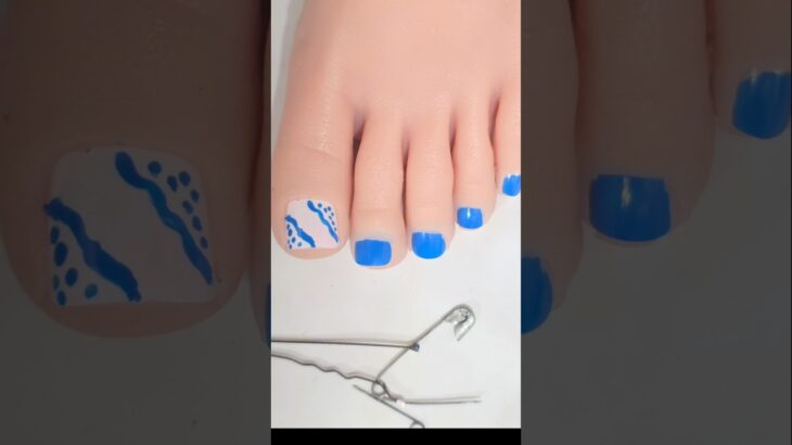 EASY TOE NAILART 💅 #foot #viral #feetnail #toenailart #art #shorts #naildesigns #diy #artist #nails