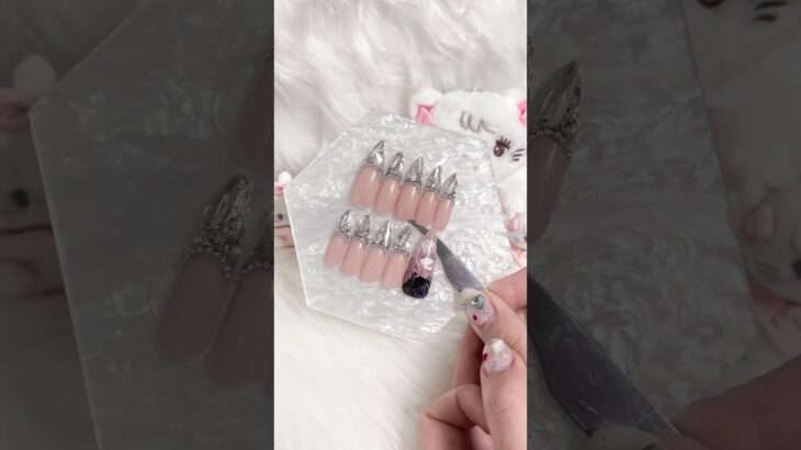 #ネイルチップ #ネイル #ハンドメイド #ジェルネイル #nailart #nails #セルフネイル #ネイルデザイン #ちゅるんネイル #大人かわいい #量産型 #オタク #shorts