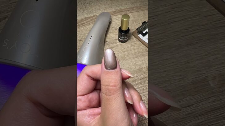 【検証】セリアのジェル、丸ごと1本親指だけに塗ったら大変なことになったwwww