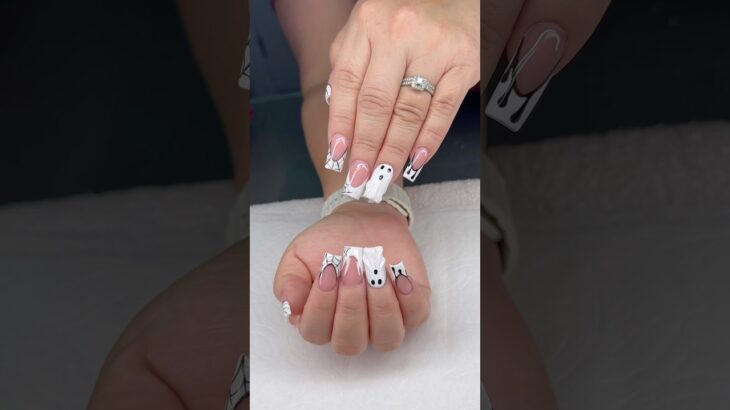 31 days of Halloween nails Day 24 #nails #nailart #naildesign #halloweennails #uñas #nailgelart