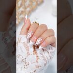 💖 From aisle to always… Nails that shine as bright as your love. 💎