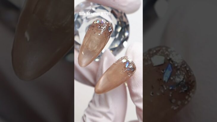 大人の秋冬ネイル💅ブラウンベージュの地層ネイル｜リノジェル ニュアンスグリッター×マグネットで奥行きアート