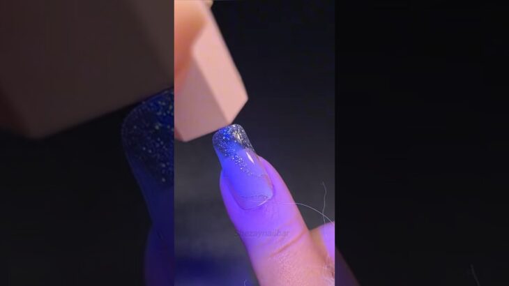 My friend is FAKE 😭 #nails #naildesigns #nailart #nailtech #manicure #nailpolish #gelnails #nail