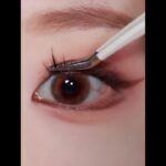 【メイクレシピ】ナチュラルなのに、どこか色っぽい。ピンク×ブラウンでつくる「透けツヤEYE」