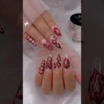 applying holidaze red chrome 🫰 #nails #nailgelart #naildesign #simplenails