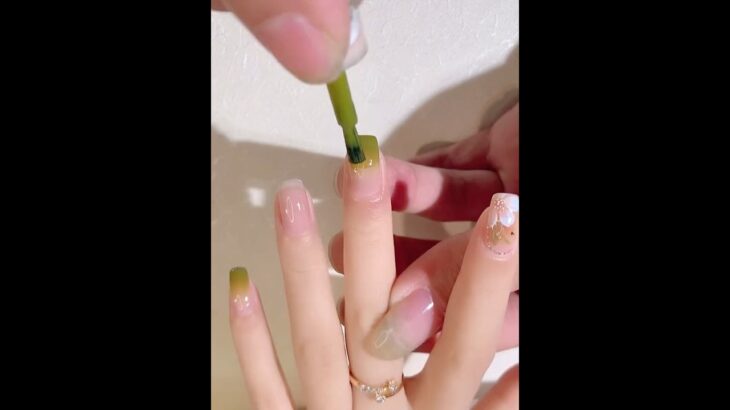 Beautiful Nail Design #nailcolour #nailgelart #nails