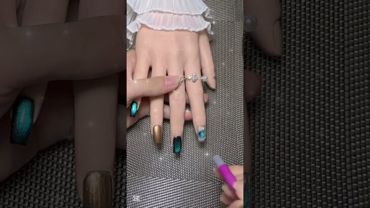 Cute & Easy Nail Art design | Tipioria Shorts | nail paint simple design #nailart #nailartideas