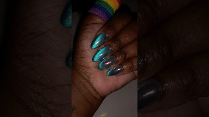 Do you love this nail design? #nailshorts #nails #chromenails