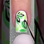 💅💡 EASY Nail Art #shorts #naildesign #nails #nailart