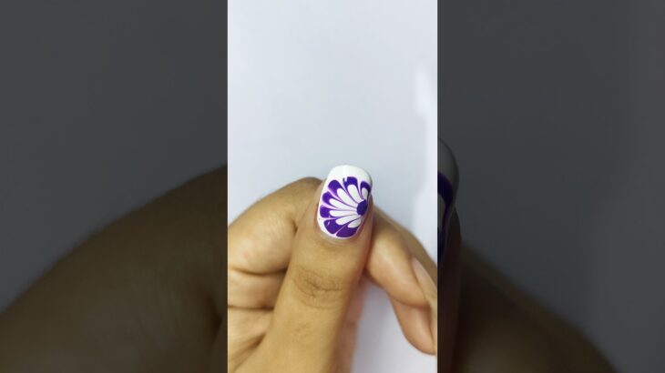 Easy Nail Art At Home 🏡💅🏻🧷#trending #nails #nailart #shorts #viralvideo