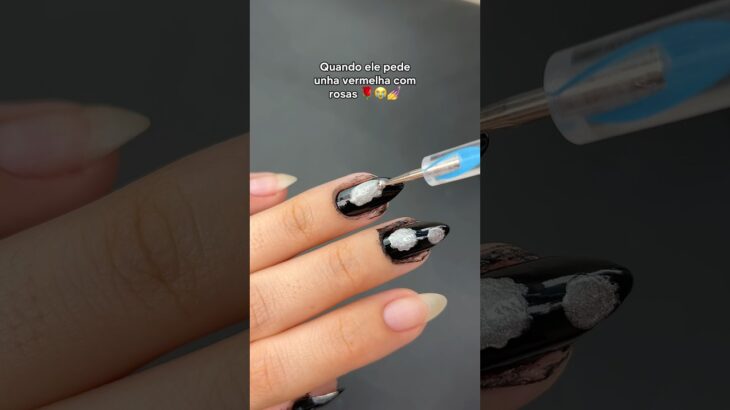 Por essa eu não esperava.. 😳 #unhas #nail #nailart #nailtutorial #esmalte