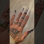 🎃Easy Halloween Nail Art Design🎃 #nails #newmusic #nailart #diy