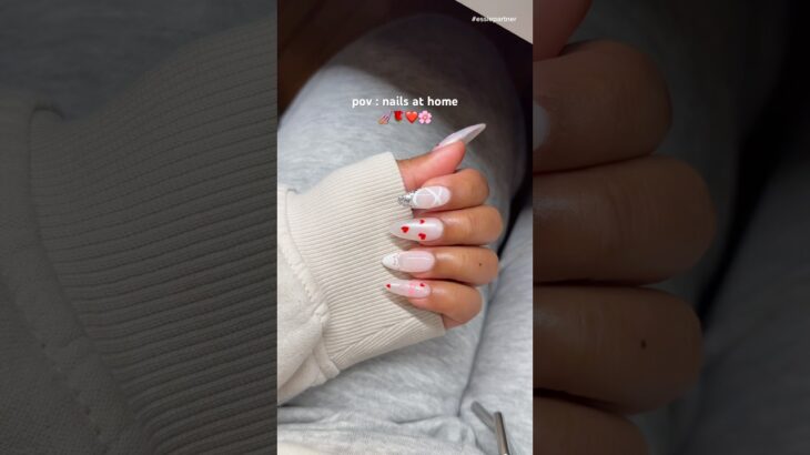 Using gel by essie never been this easy💅🏽🌹❤️🌸 #essie #essiepartner