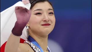 「はあああ～♡」ナチュラルメイクの坂本花織が両手でそっと受け取った“五輪の一品”「小さいのも可愛い」【冬季五輪】