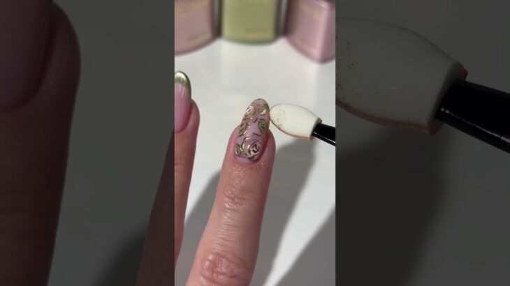 Glossy Spring Floral Nails 🌸