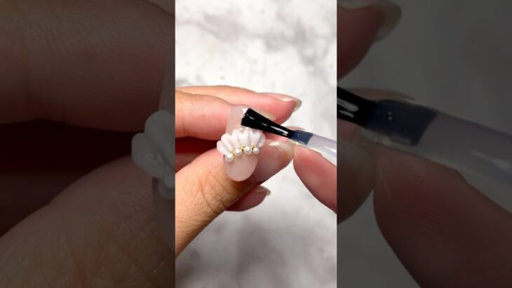 女性らしさを引き立てる♡︎フリルネイルのやり方 #フリルネイル #淡色ネイル #ゆめかわネイル