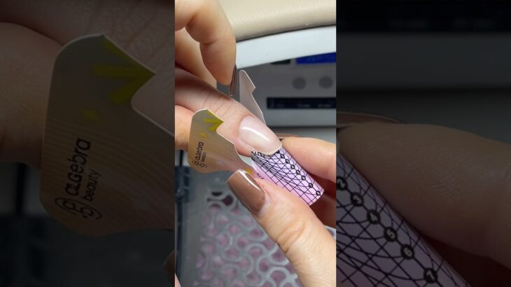 Down growing nail🥺 #nailshape #nailextension #manicure #nails #nailtutorial #gelnails