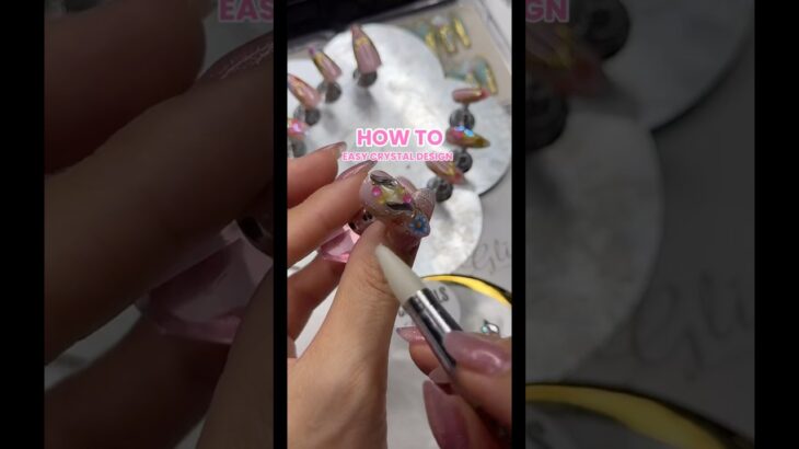 How to easy crystal nailart #glitzaccessoriesandsuch #glitzcrystals #crystaldesigns