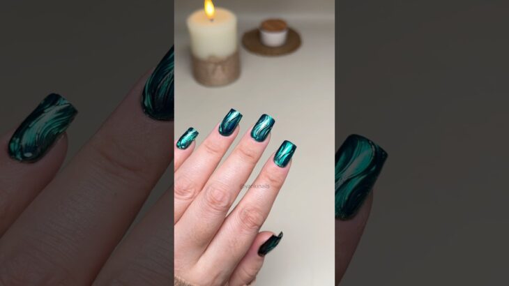 Midnight Emerald Waves Nails, link in bio