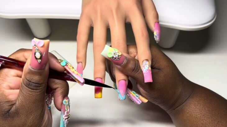 Simple and easy spring nail design for beginners