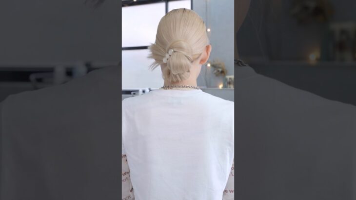 時短！ゴム一個のまとめ髪✨#簡単アレンジ #セルフアレンジ #hairstyle #hair #ミディアムヘア #髪型 #まとめ髪 #大人カジュアル #大人かわいい