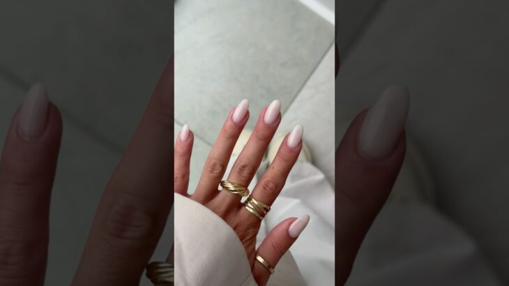 Switching between my two nail personalities 💅 #shorts #nails #gelnailart #cleannails #gelnails #gel