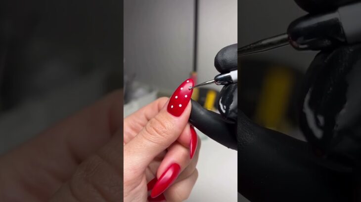 Never say never to polka dots ❤️🤍 DIVA 163 & DC 000 #dndgelpolish #polkadotnails #nailart #nailinspo