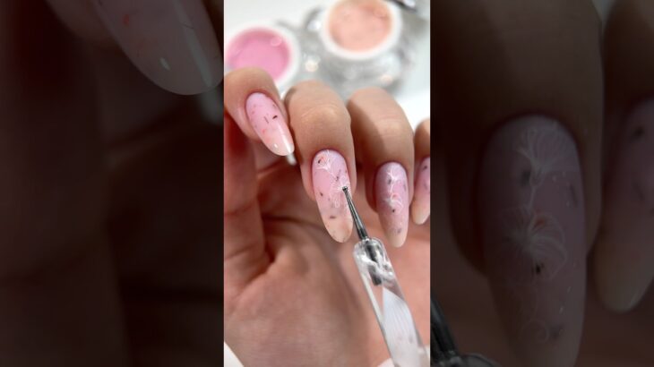 ⏱ Odkryj duet, który rządzi w tym sezonie! Żele Blossom + Blaszki do stempli #nailtutorial