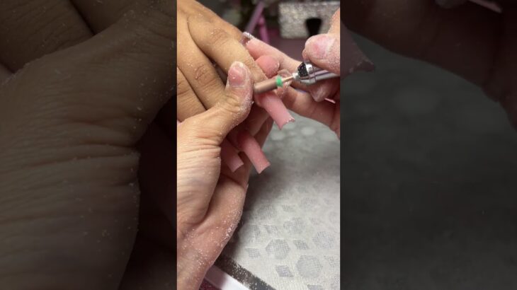 #nails #shiningnails #nailart #simplenails #nailinspo #structuregel #nailtutorial #pinknaildesigns