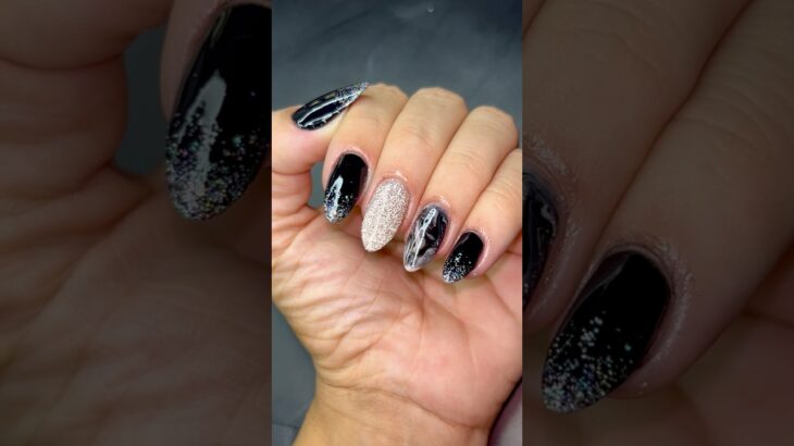 Black nails 🖤✨🐈‍⬛ #nails #unhasnaturais #unhas #nailart #shortsnails #shots