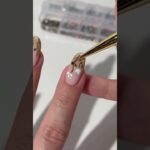 Gilded Age Spring Nails ⚜️✨🌻 DC2443| DV 9DCE 34| See description for more #dndgelpolish #flowernails