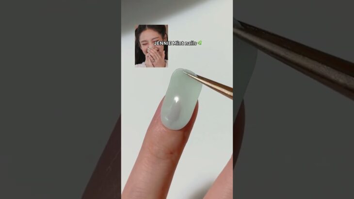 Jennie Mint nails 🌿