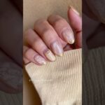 〈Fiouto・DAISO・seria・Coikaze〉バターカラーのマーブルフレンチネイル。(2025年)