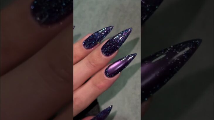 Here’s how you can add more depth to your cateye nails using Rosyhip’s new Hyper Collection💜💎
