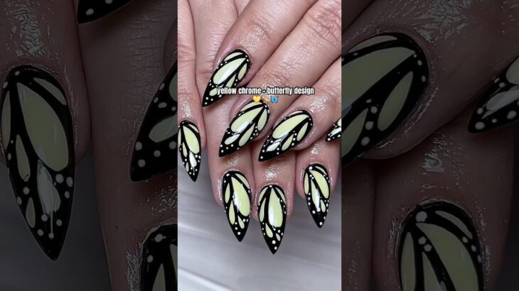 yellow butterfly design 💛✨ #butterflynails #chromenails #nailday #simplenails #yellownails