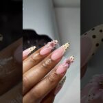 pastel polka dotties 💛🌸✨