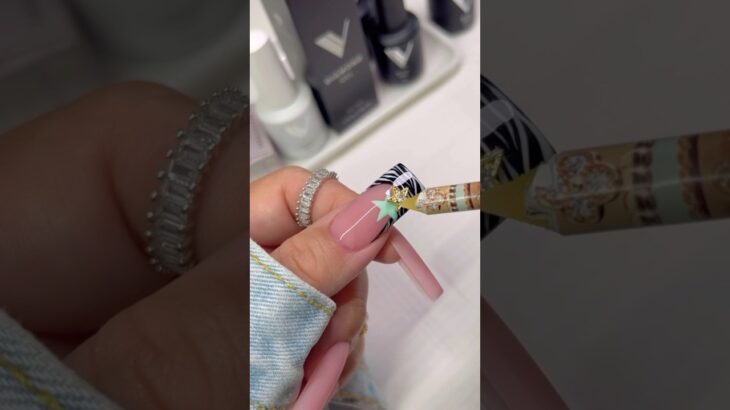 I Spy a new product 👀 #vbeautypure #acrylicnails