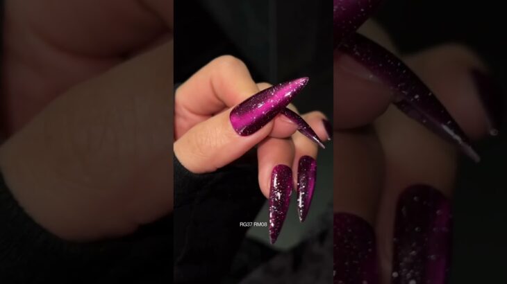 Obsessed with this deep and elegant wine red look 🍷✨