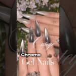 Cateye x Chrome nails🤍🖤