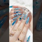 ディズニー好き全員見て🌏💫25周年ネイルが可愛すぎた🙈💓