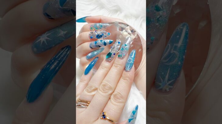 ディズニー好き全員見て🌏💫25周年ネイルが可愛すぎた🙈💓