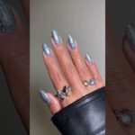 Craving some Holo Holo 💿🌈✨ DV 293|Laser Chrome|Crystal Kit 18 #dndgelpolish #holographic #nailart