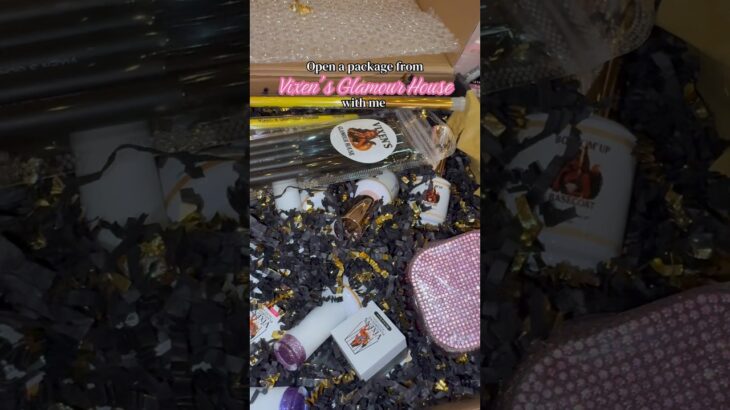 Open a package from @Vixen’s Glamour House with me 💅🛍️ #nails #nailart #haul #gelpolish #nailhaul