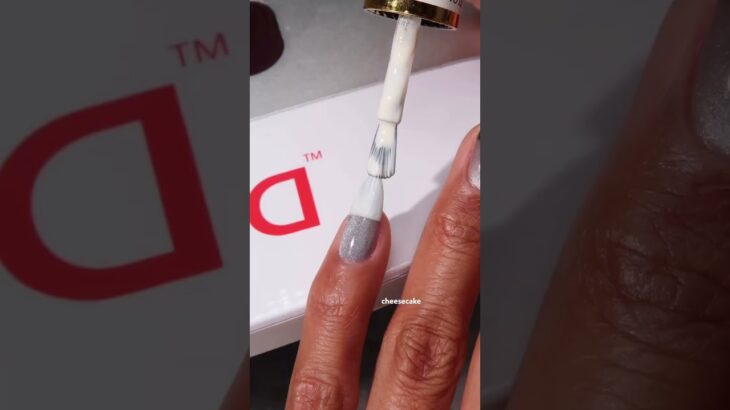 Stained glass moment with this color blocked mani 🪩🥀 DV 9DCE01,10,07|091|051|288|073 DC 2533 #nails