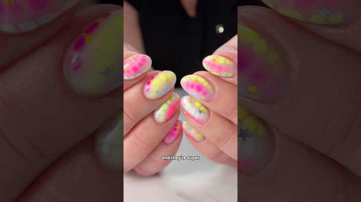 Easy Colorful Nail Art! 😍🛼 #gelnails