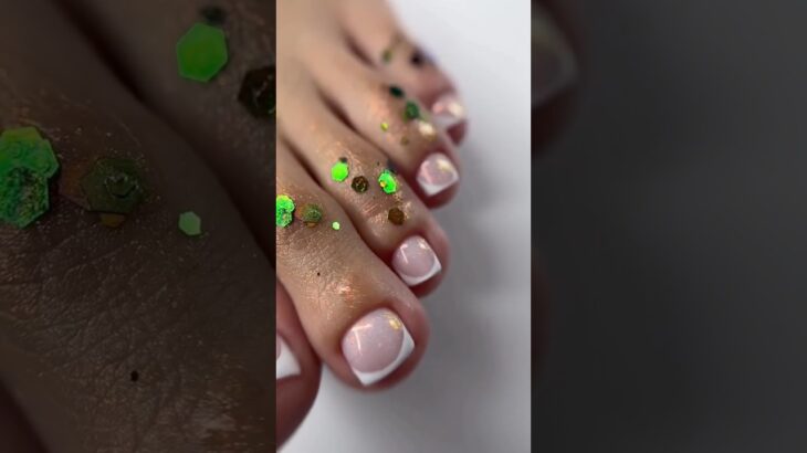 #pedicure #gelnails  #nailartheaven #designnails #nails #naildesign