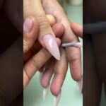 #nails #structuregel #poligel #nailart #nailtutorial #pinknaildesigns #shiningnails #nailgelart