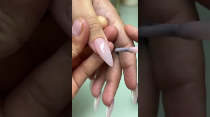 #nails #structuregel #poligel #nailart #nailtutorial #pinknaildesigns #shiningnails #nailgelart