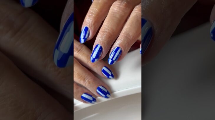 We’re loving the stripey French vibe and had to recreate it 🙌💙