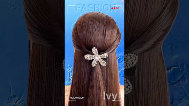 Easy 15-second chic updo for busy mornings! ❤️ #UpdoHairstyle #HairHack #QuickHair #EasyUpdo